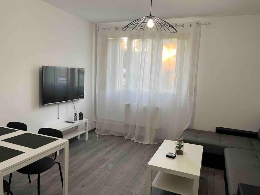 Appartement Renove - Vandoeuvre Les Nancy Eksteriør billede